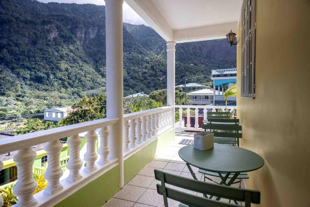 Rosehill Heights Modern 4 Bedroom Vacation Rental Soufriere Exterior foto